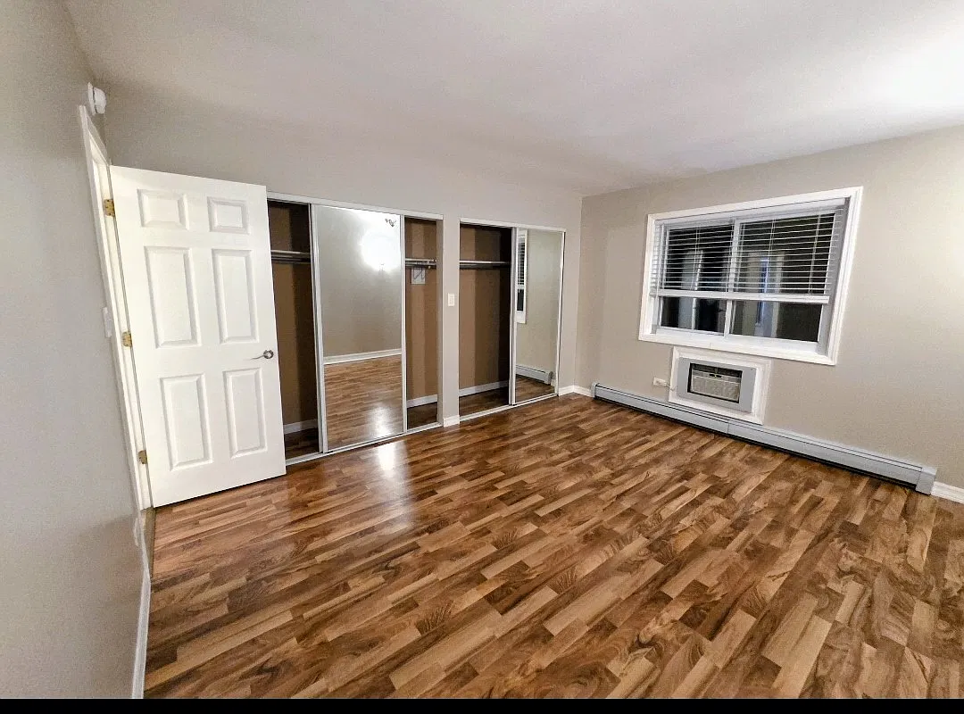 2 bed, 1000 sqft, $2,000 — Photo 1