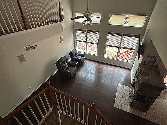 2nd image of 3265 Greenhill Ct