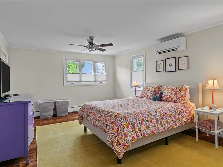 59 Berkley Ave — Photo 15