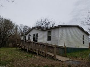 1312 Greensboro Street Ext, Lexington, NC 27295