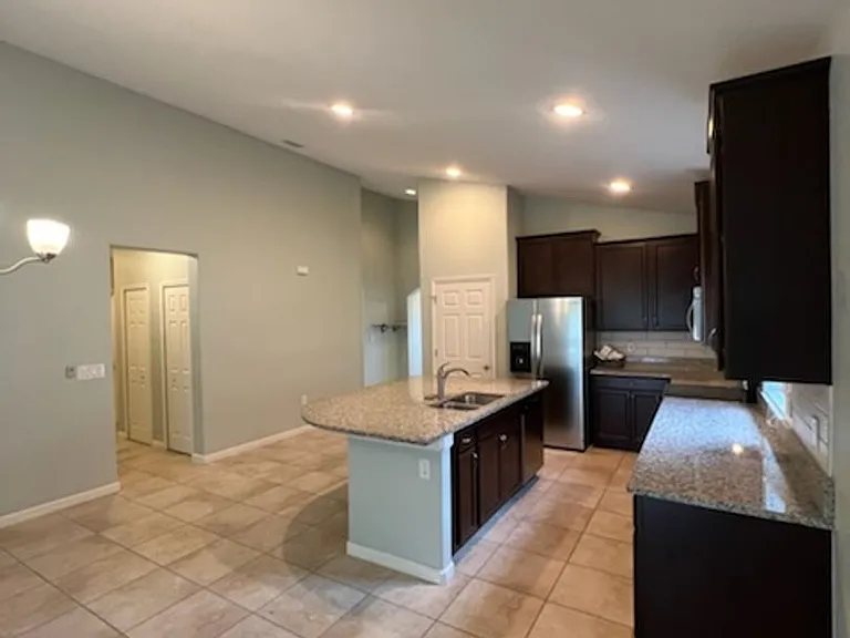 4528 Alligator Flag Cir — Photo 20