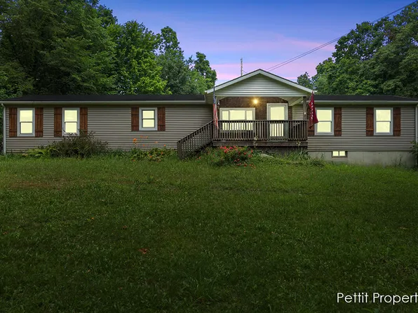 7925 E Clarksville Rd, Portland, MI 48875