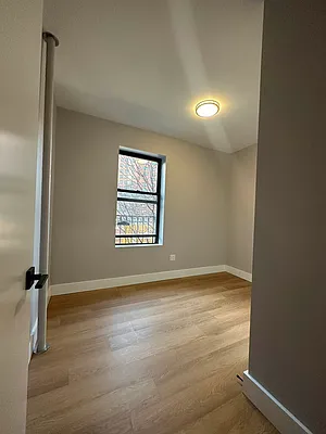 Rented by Peter R. Hungerford, LREB | media 7