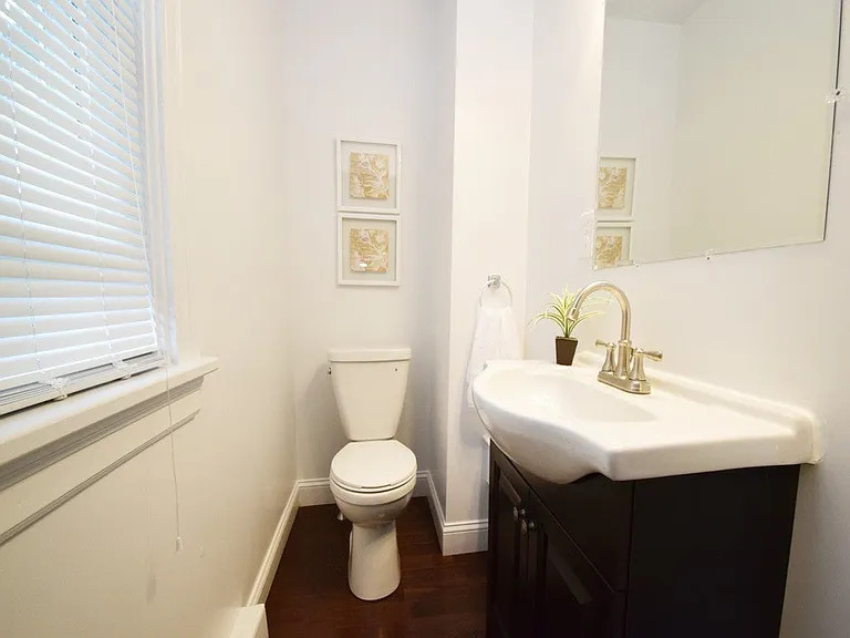 56-60 Woodlawn St #3 — Photo 16