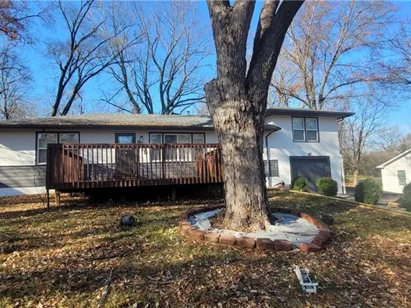 9008 Indiana Ave, Kansas City, MO 64132