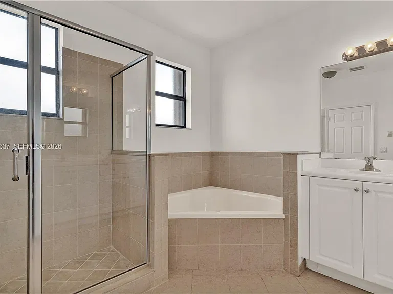 11485 SW 236th Ln #11485 — Photo 16