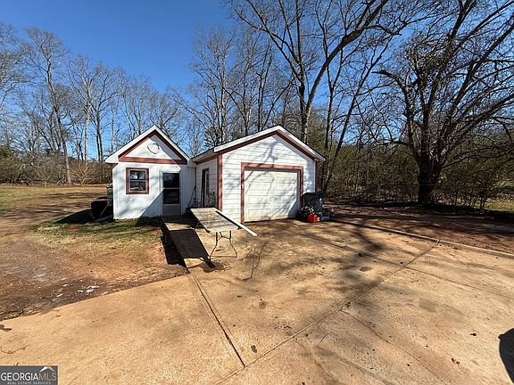 5th image of 2431 High Falls Rd