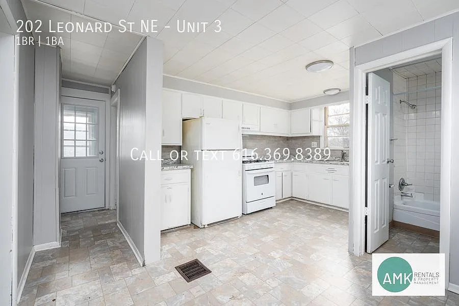 1 bed, 715 sqft, $1,050 — Photo 3