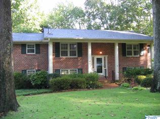 8727 Edgehill Dr SE, Huntsville, AL 35802