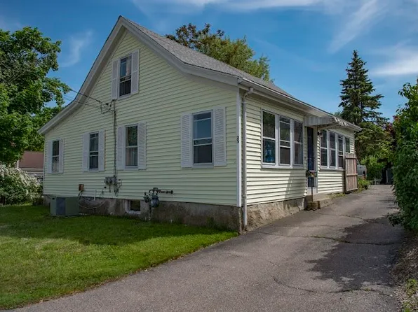 25 Cottage St, Bridgewater, MA 02324