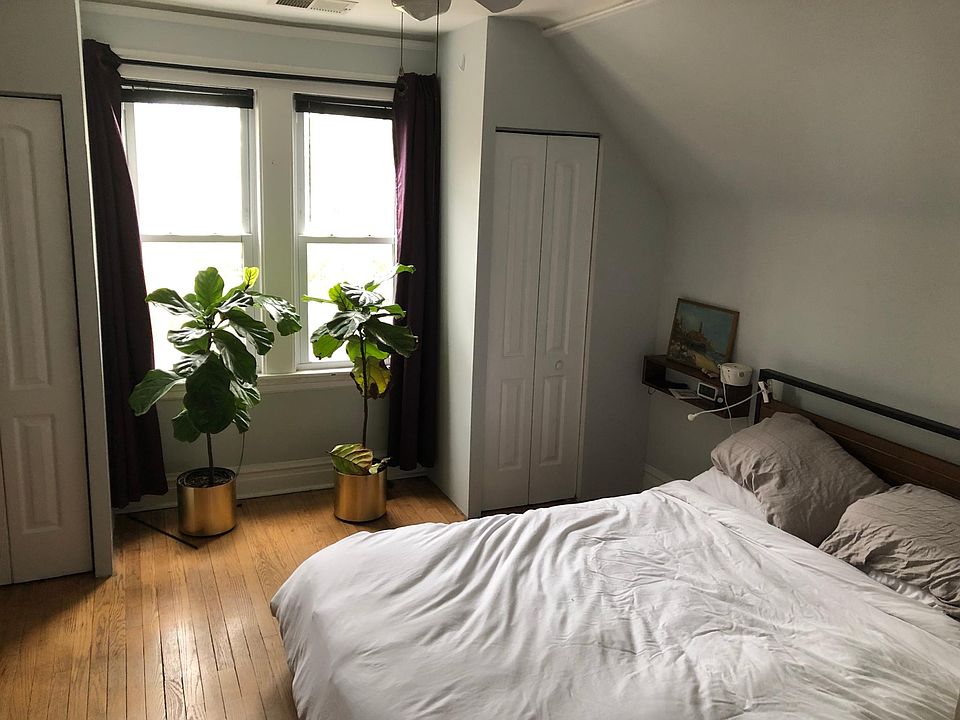 1st image of 2110 N Albany Ave APT 2