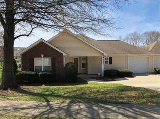 107 Ashwood Ln, Mooresville, NC 28117