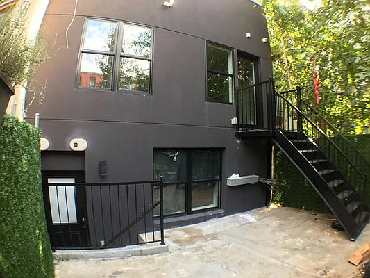 Rented by DeerGrow Developments | media 10