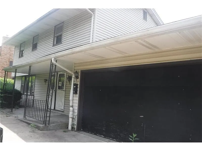 4305 Harpen Rd photo 1