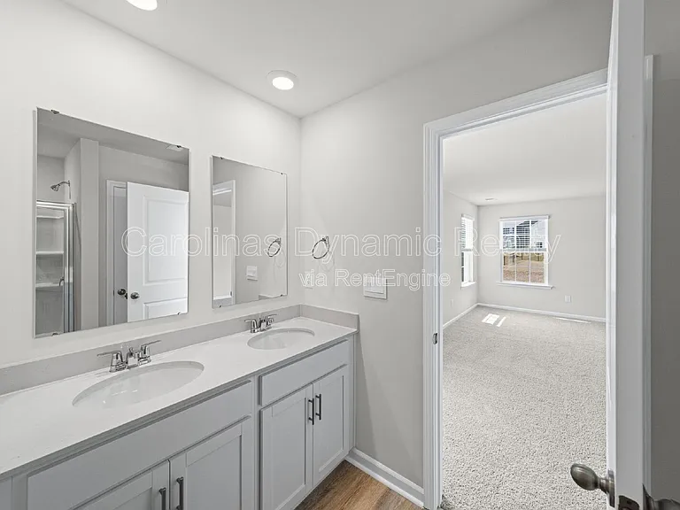 204 Calvin Creek Dr — Photo 28