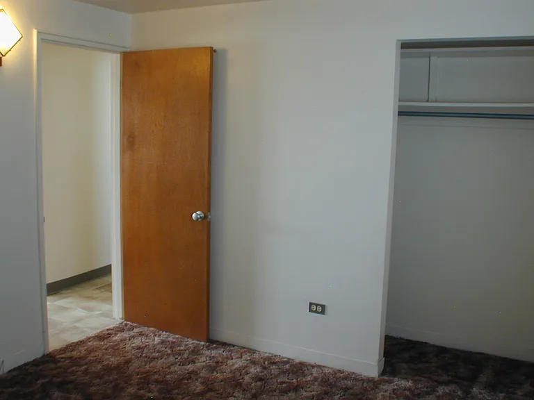 2910 E 12th St #2A — Photo 8