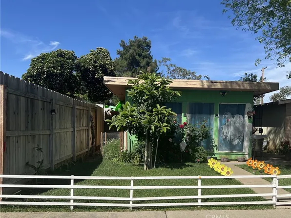 1017 W Santa Fe Ave, Merced, CA 95340