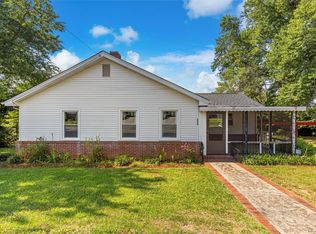 309 E Baker St, Pickens, SC 29671