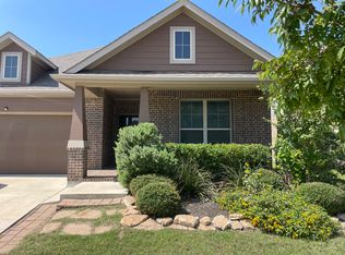 1601 Canary Ln, Roanoke, TX 76226