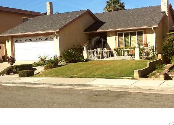 2nd image of 15271 Dogwood St