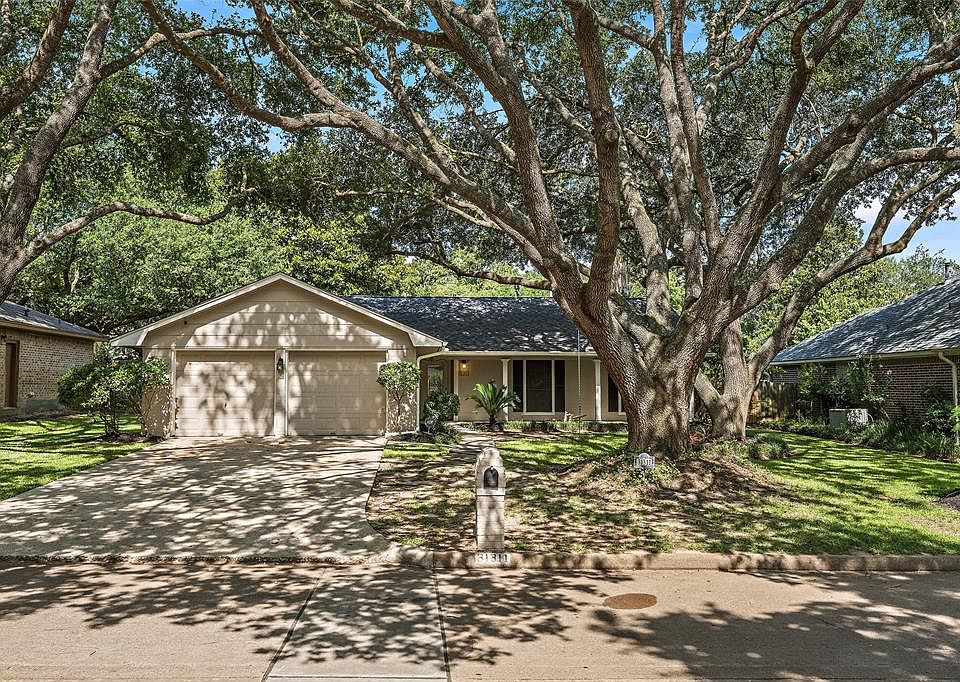 1st image of 31311 Antonia Ln
