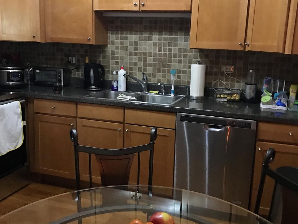 1st image of 446 E Osage Ln APT 1B