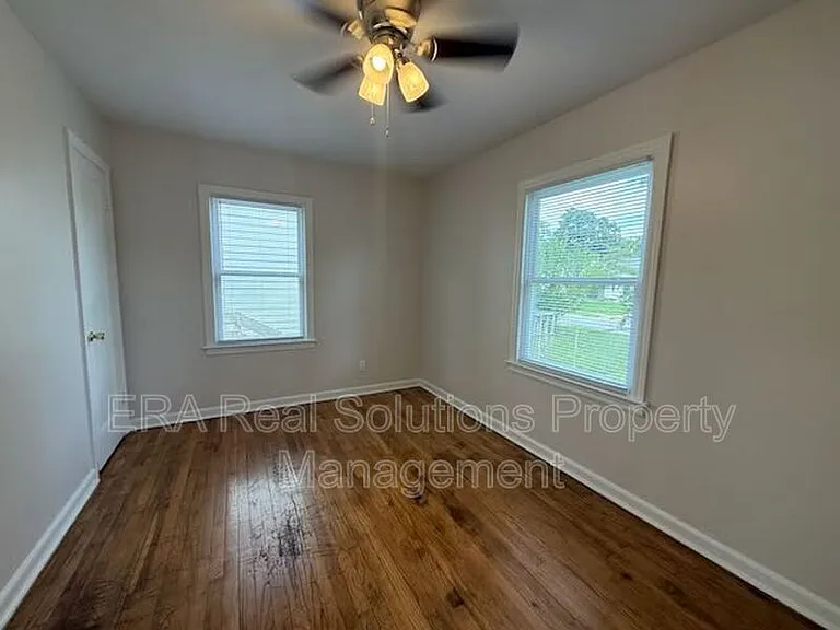 2217 Grasmere Ave — Photo 10