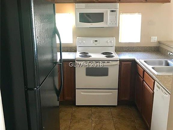 3rd image of 7631 Tackle Dr Unit 204