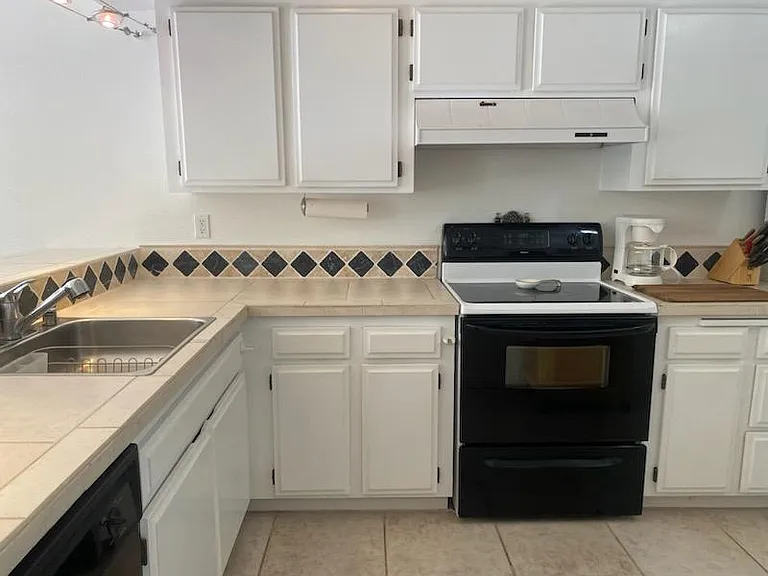 225 2nd St E #30 — Photo 5