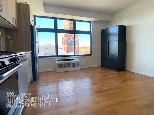 Rented by Bedford Brownstone Realty | media 22