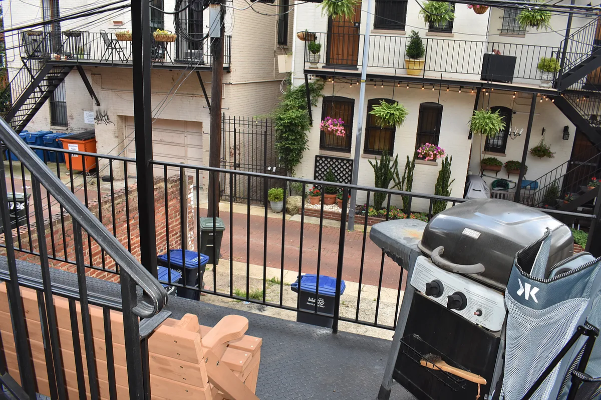 Building Photo - 1738 U St NW #2
