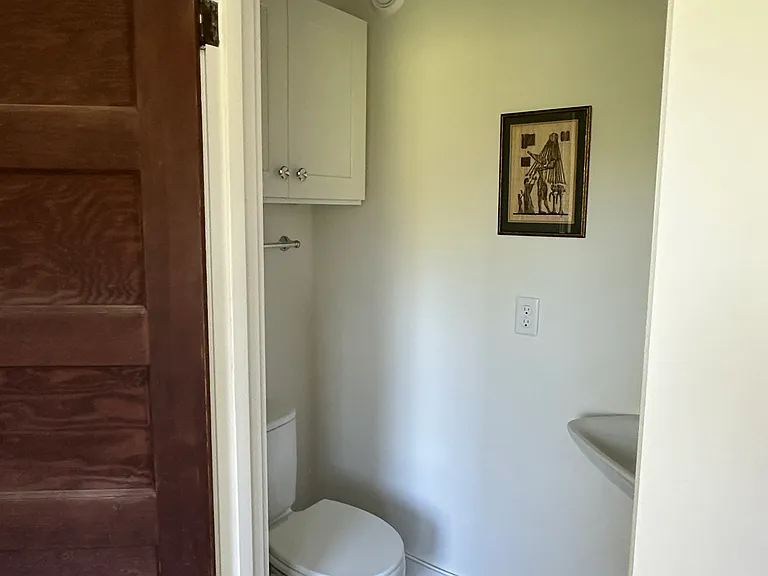 441 W Shore Rd — Photo 19