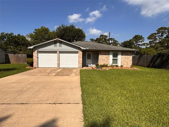 7319 Palmetto Ln, Baytown, TX 77521