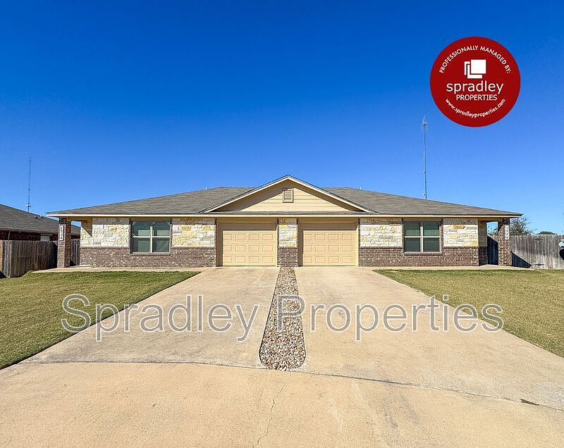 1st image of 1526 Brady Way