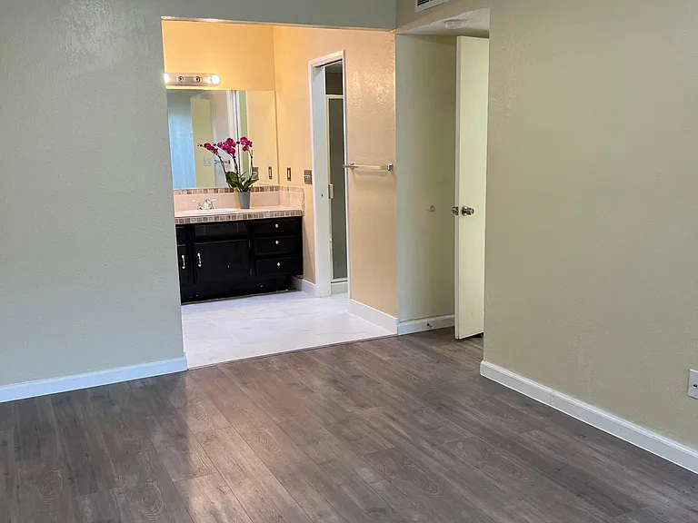 600 New Stine Rd #30 — Photo 18