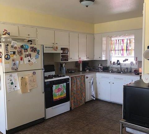 5th image of 3724 Crestview Dr