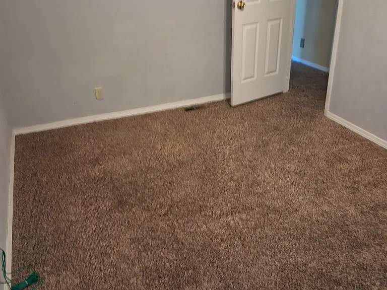 10x14 2nd bedroom