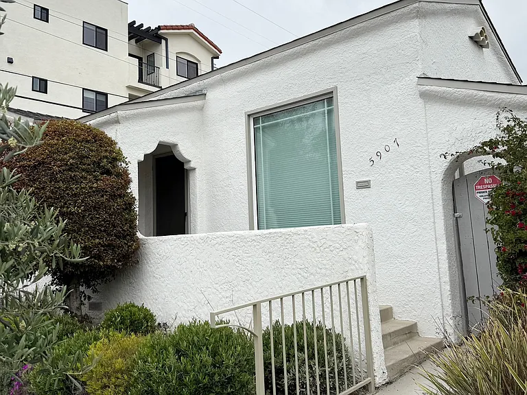 5907 Pickford St — Photo 25