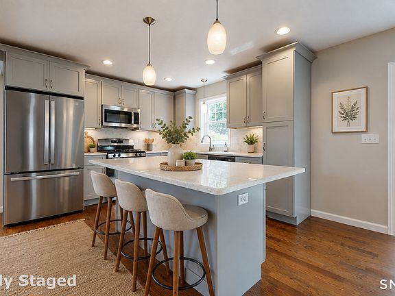 2nd image of 318 Capen Street