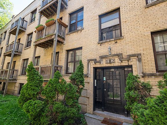 2nd image of 4230 S Michigan Ave #3E