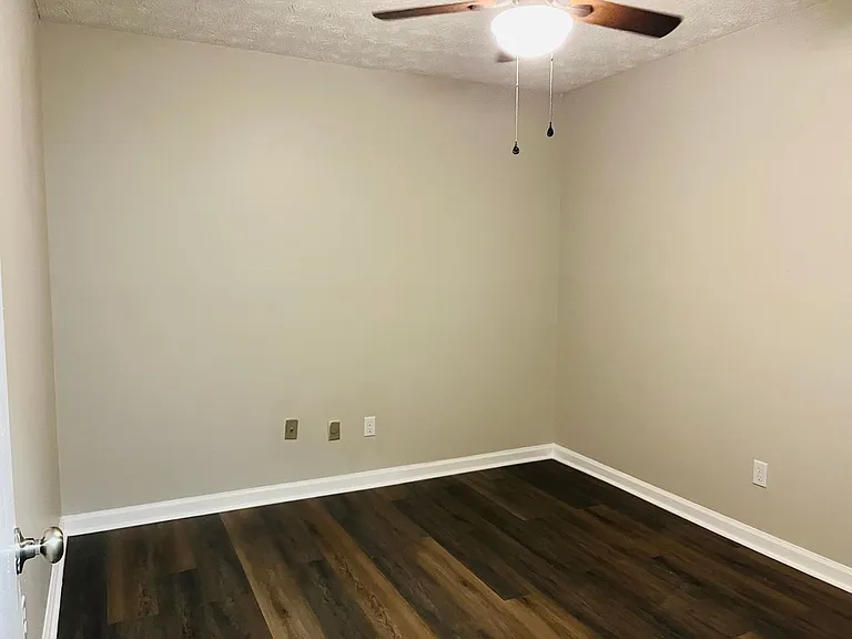 145 Pine Ter — Photo 14