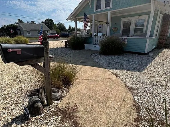 342 Forepeak Ave, Beachwood, NJ 08722