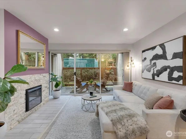 4807 180th Street SW #E103, Lynnwood, WA 98037