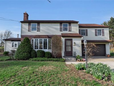7163 Combs Dr, Hamburg, NY, 14075