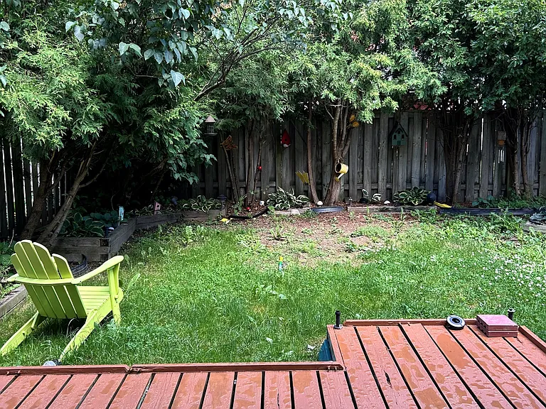 146 Dumfries Ave — Photo 7