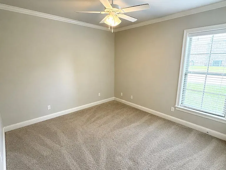 2067 Highpoint Pl — Photo 8