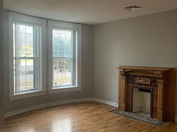 5th image of 15 N Bannock St
