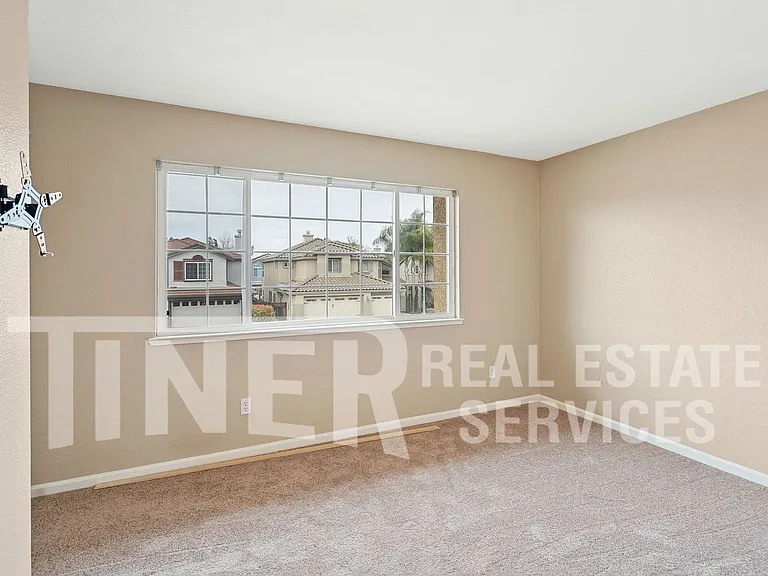 8276 Oakbark Ct — Photo 21
