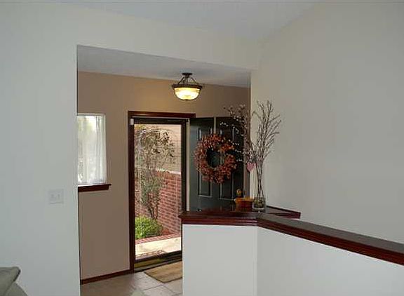 2nd image of 1324 W Gambels Ct