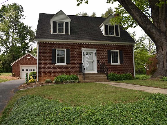 2nd image of 139 Crompton Rd